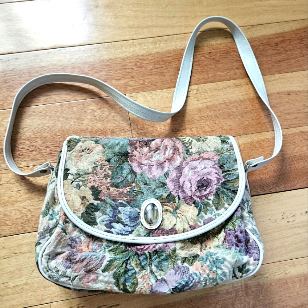 Cabrelli Vintage Floral Purse, made in Canada